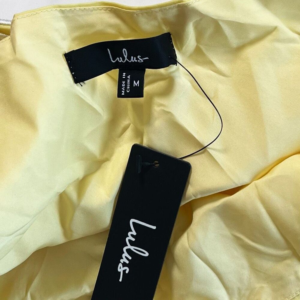 Lulus Sunny Design Yellow Cutout Flower One-Shoulder Mini Dress Size M NWT - Picture 7 of 8